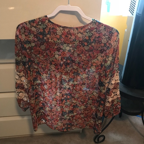 Blouse - Picture 2 of 2